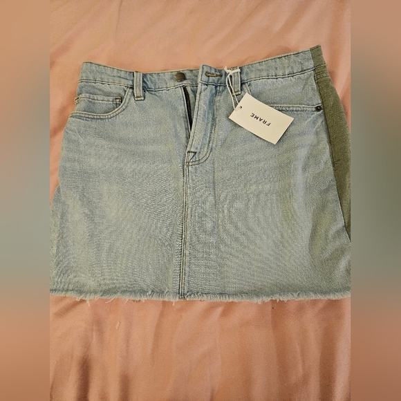 Frame Denim Dresses & Skirts - Frame  Mini Skirt Cargo Mix in Canteburry Two Tone Denim &‎ Green Skirt Size 26